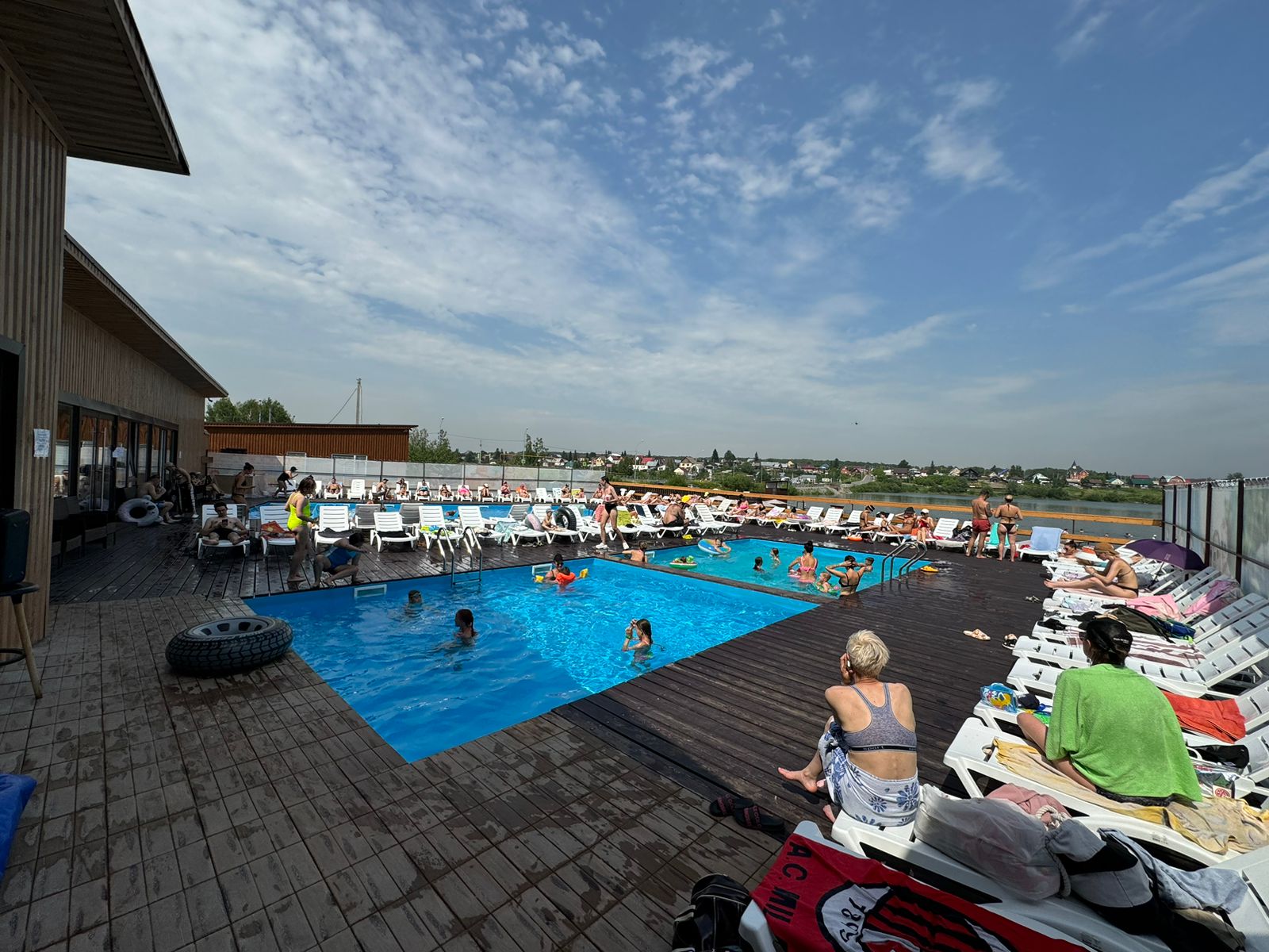 Бассейн теплый на улице в Новосибирске Бассейн теплый на улице в Новосибирске